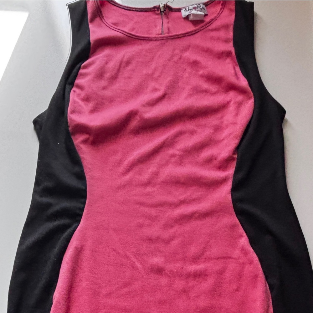URBAN ROSE DRESS - Picture 3 of 12